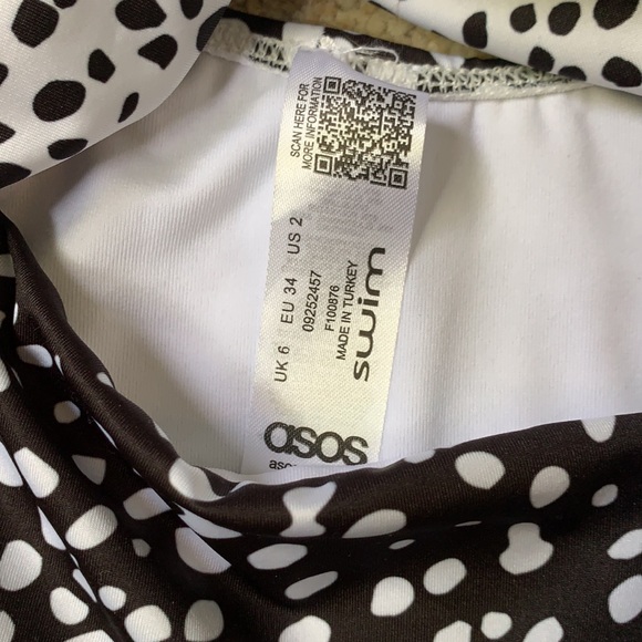 ASOS One Piece. - Picture 2 of 3